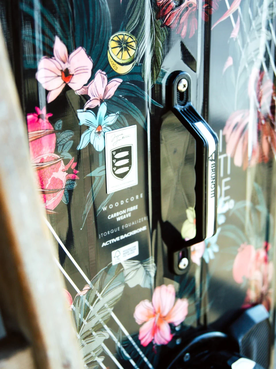 Brunotti Riptide Blossom Kiteboard Complete W/ Straps 6 Brunotti Riptide Blossom Kiteboard Complete W/ Straps - Image 6